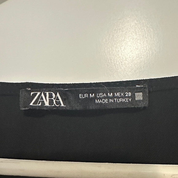 Zara Elegant Black Tie-Front Blouse - Picture 2 of 5